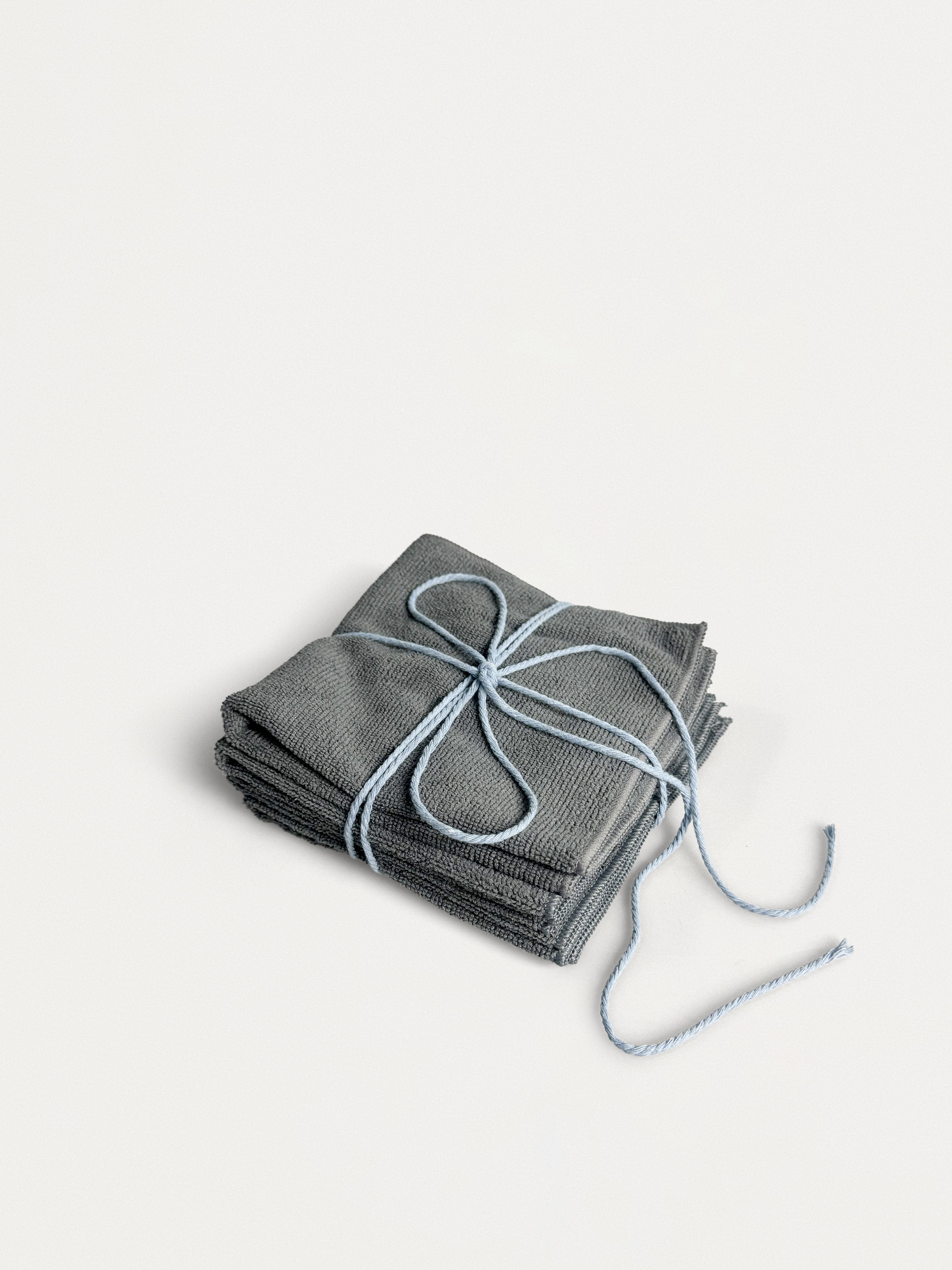 Four Lint-Free Luxury Microfibres